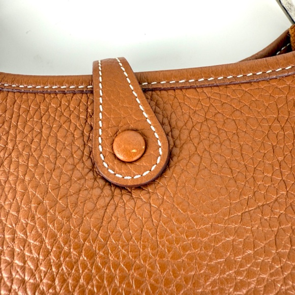 Authentic HERMES Mini Evelyne TPM 16 Gold Leather Crossbody Bag Designer: HERM - Picture 11 of 14